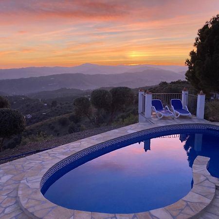 Casa Soleada Holiday Fully Private Villa Canillas de Aceituno Kültér fotó